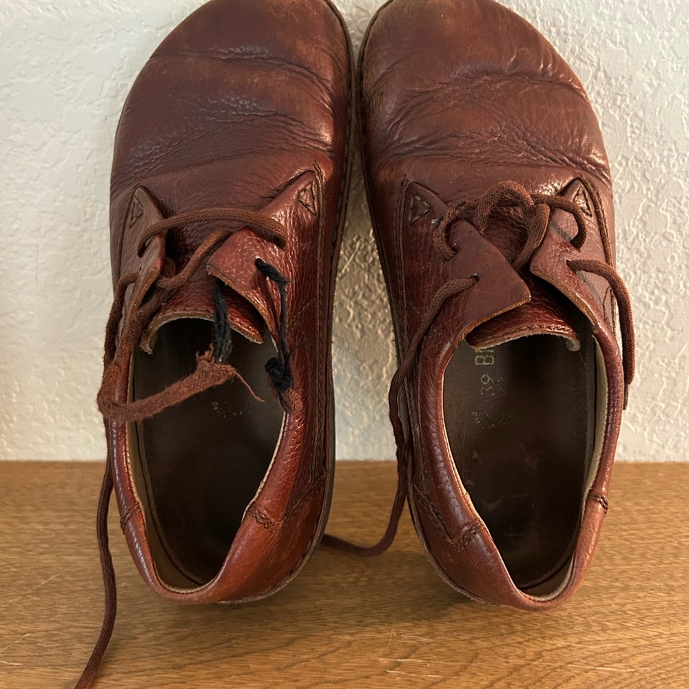 Birkenstock Oxford shoes. Brown leather, very vintage,